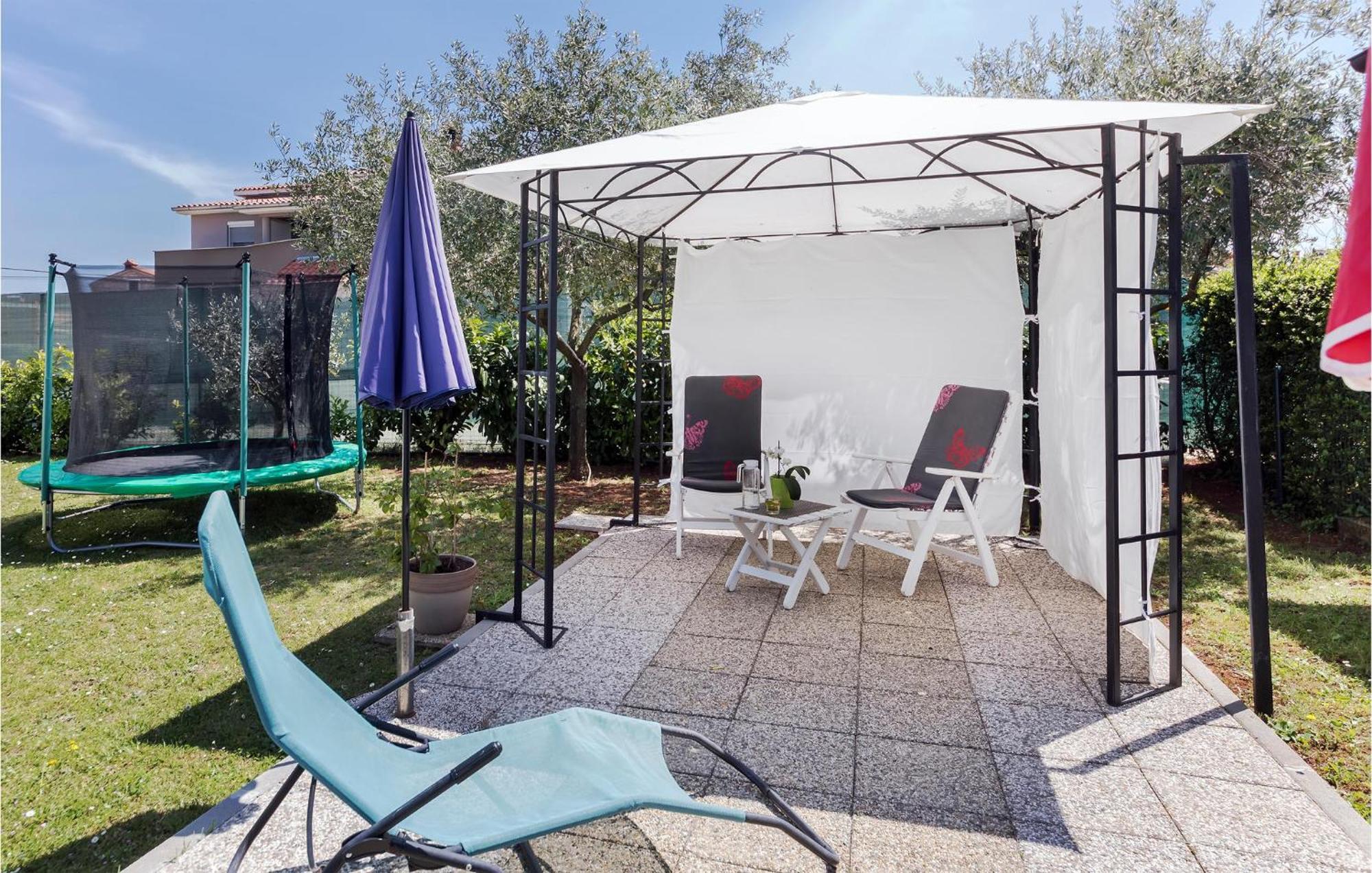 2 Bedroom Beautiful Apartment In Valtura Luaran gambar
